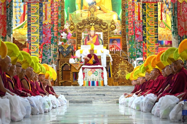 ས་ག་ཟླ་བའི་ཚེས་བཅོ་ལྔའི་དུས་བཟང་།