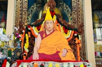 ༸དགའ་ལྡན་ཁྲི་ཐོག་༡༠༤པ་ ༸རྗེ་བཙུན་བློ་བཟང་བསྟན་འཛིན་དཔལ་བཟང་པོ་མཆོག་དགོངས་པ་ཆོས་དབྱིངས་སུ་ཐིམ་ཚུལ་བསྟན།